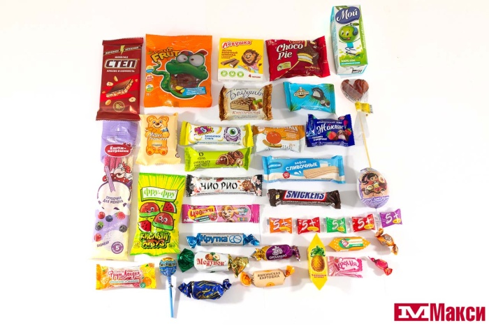 НОВОГОДНИЙ ПОДАРОК "НОВОГОДНЯЯ ИГРА" КАРТОН 1000Г (МАКСИ)